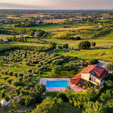 فندق مبيت وإفطار Dell' Artista - Anna 3*