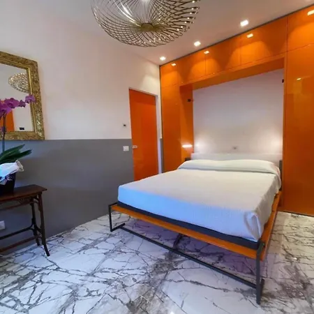 Dell' Artista - Anna Bed and breakfast 2*