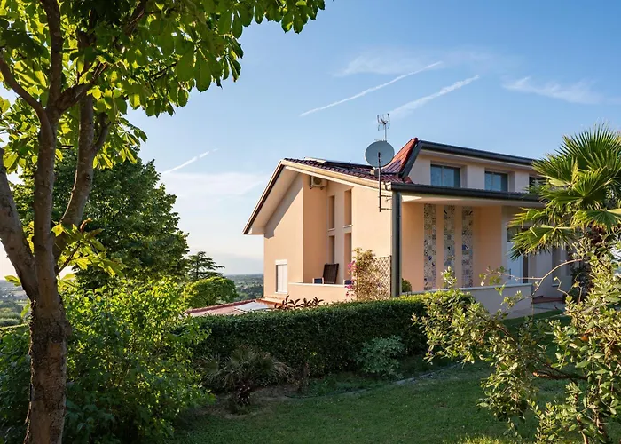 Bed & Breakfast Dell' Artista - Anna Santarcangelo di Romagna